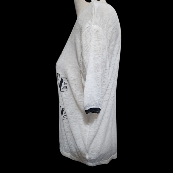 Wild Kiss White Graphic Print Womens MEDIUM T-shirt Think Positive Be Positive - Picture 3 of 9